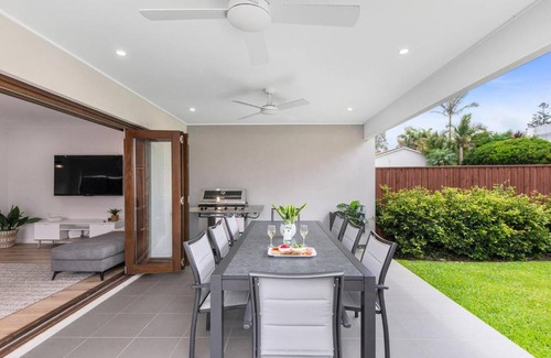 East Corrimal House | East Corrimal Escape - Beautiful Beachside Living