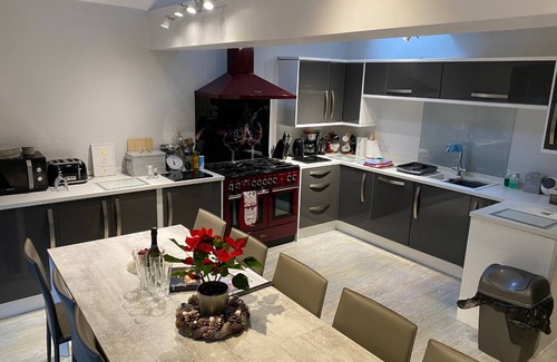 Eastbourne House | Eastbourne holiday home for 10+