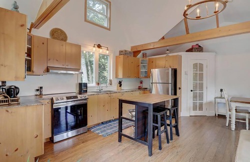 Memphremagog Regional County Municipality Ski Chalet | Eastern Township's Getaway! Beach + Ski Haven