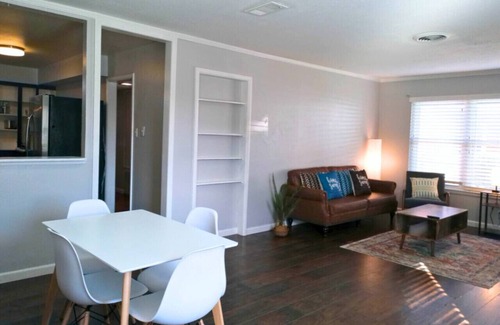 North Shore House | Eastside Gem | Cozy, Clean & Close to Everything