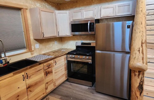 Babb Other | Eastside Glacier Park Cabin