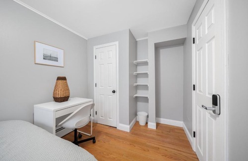 Columbus Park - Andrew Square Apartment | Easy Commute South Boston 4BR 1BH Apt