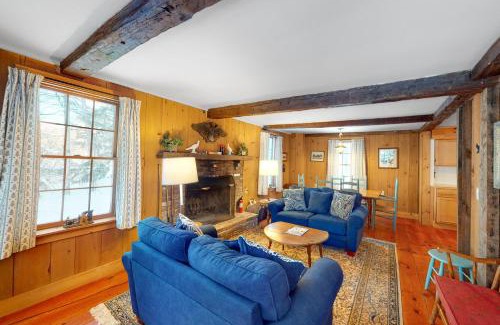 Plymouth House | Easy Living