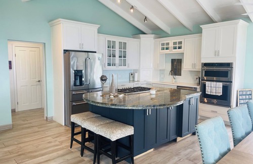 Estate Frenchman Bay House | Easy location, Ocean view, Jeep Available, Solar, Battery Power, Strong Wifi