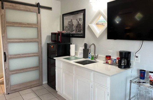 Medicine Park Cabin | Easy Rider Cabin -Boat/Trailer prkg, Pet ok w/fee