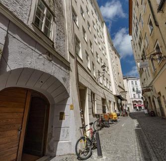 City Centre Salzburg Apartment | Easyapartments Altstadt 1