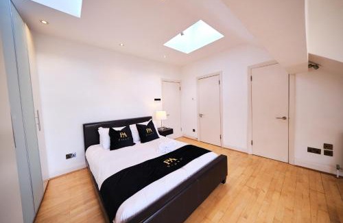 Belsize Apartment | Ebony Suite