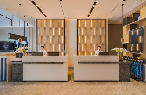 Panyu Hotel | Echarm International Hotel Guangzhou South Railway Station Zhongcun Metro Station Branch - Free Shuttle Bus to Canton Fair Complex During Canton Fair Period & Free Deliver Service to Guangzhou Baiyun International Airport