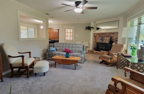 Edom House | Eclectic Edom: The Homestead
