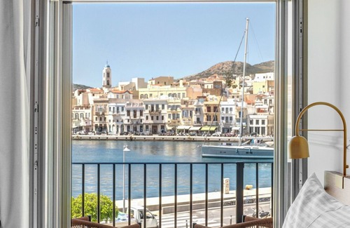 Ermoupoli Bed & Breakfast | Eclectic Syros