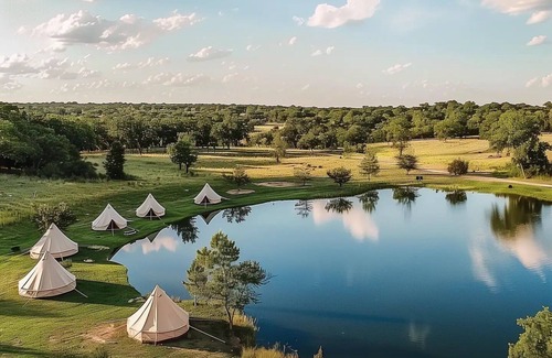 Leon Junction Apartment | [Eclipse Amenities Included]142 Acre Ranch Glamping Tent 5