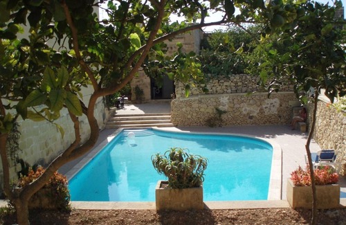 Xewkija House | Eco Certified 17 century farmhouse with a large private pool and garden