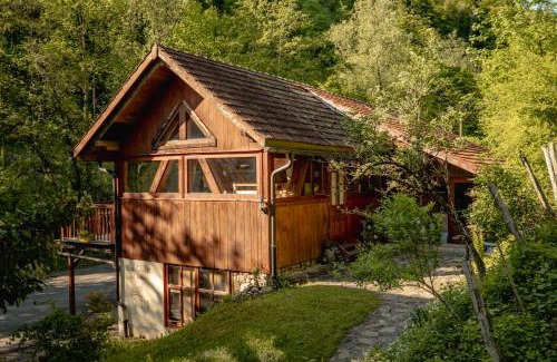 Saint-Ursanne Apartment | ECO-CHALET Bel Oiseau - Saint-Ursanne