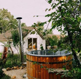 Jemelle House | Eco-friendly Welness Tiny House in Liglet