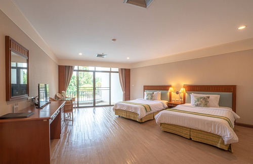 Pong Hotel | Eco Hotel by Thammasat