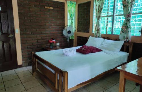 Santa Cruz Cabin | Eco-Lodge El Porvenir.