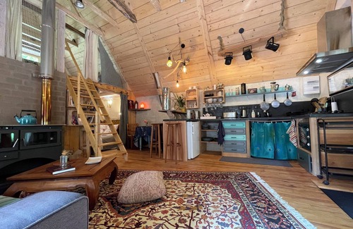 Cassaniouze Bed & Breakfast | Ecogîte de la Roquette, in a peaceful setting by the River!