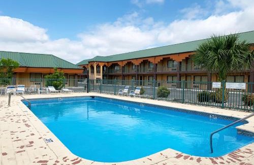 Amistad National Recreational Area Cabin | Econo Lodge Del Rio