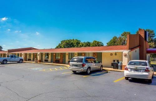 Gastonia Hotel | Econo Lodge - Gastonia