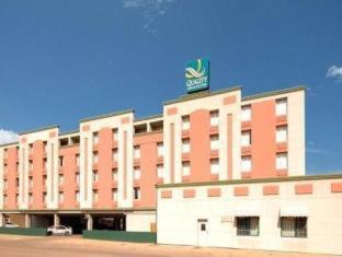 Waterloo Hotel | Econo Lodge Inn & Suites