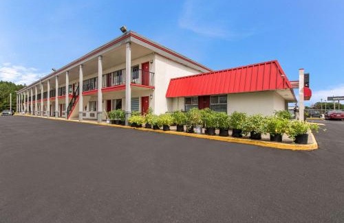Washington Hotel | Econo Lodge North Washington