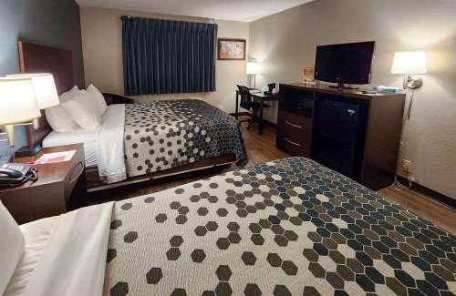 Ortonville Cabin | Econo Lodge Ortonville