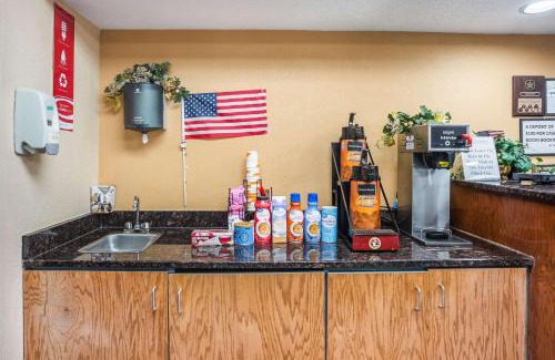 Princeton Cabin | Econo Lodge Princeton