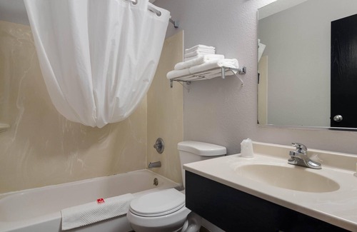 Scottsbluff Hotel | Econo Lodge Scottsbluff