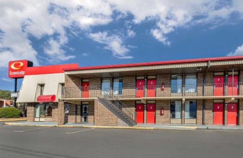 Creedmoor Cabin | Econo Lodge