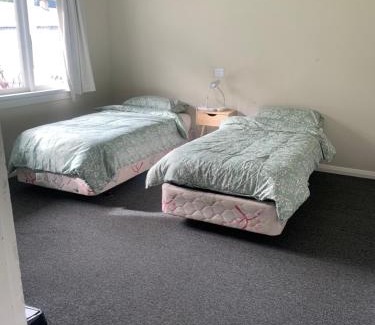Dunedin House | Economical accommodation