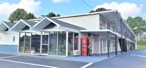 North Newport News Hotel | Economy 7 Inn- Newport News