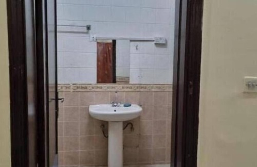 Al Ain Apartment | Economy Double Room 2