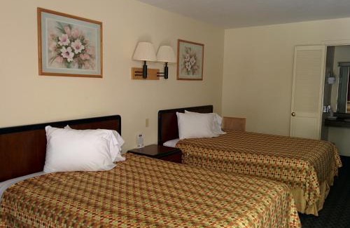 Perrysburg Hotel | Economy Inn Toledo-Perrysburg