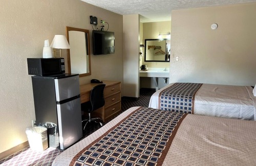 McCook Hotel | Economy Inn