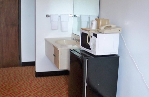 Wentzville Hotel | Economy Inn Wentzville