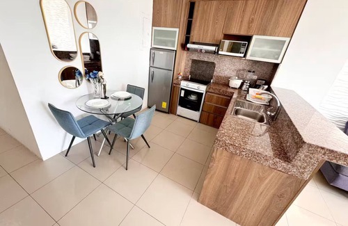 El Arenal Apartment | Ecuabook Departamento Familiar balcon vista Mar y Playa 305