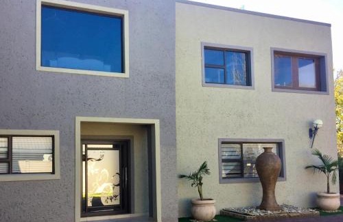Universitas Apartment | Edaneg