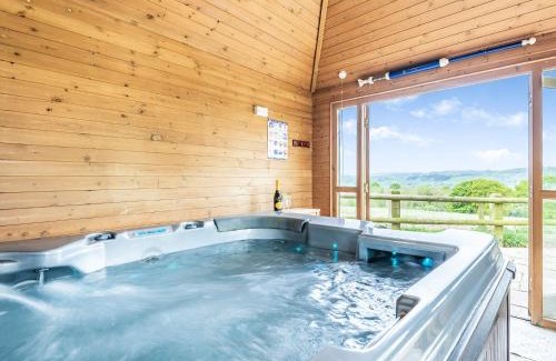 Kingswood House | Edderton Hall Country House