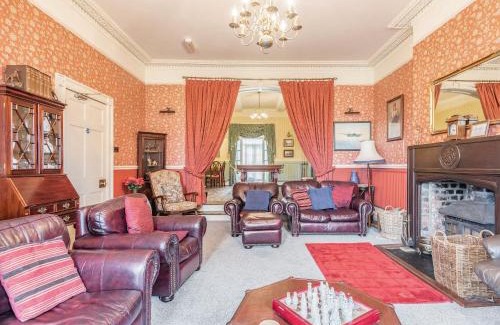 Kingswood House | Edderton Hall Country House