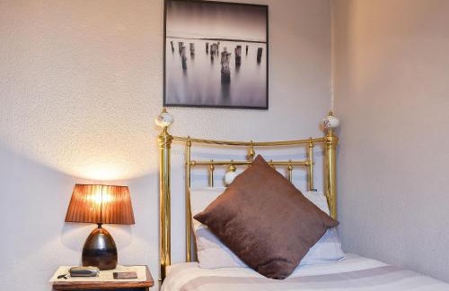 Cerne Abbas House | Eden Cottage