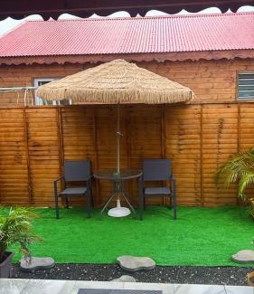Petit-Canal Villa | Eden hibiscus