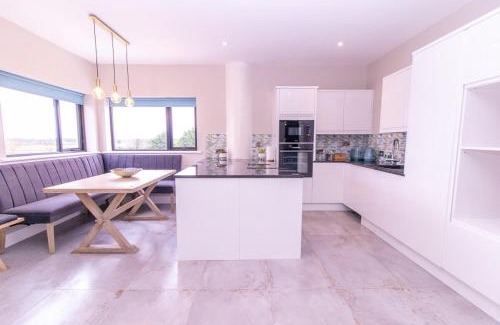Ahascragh House | Eden House and Pet Farm