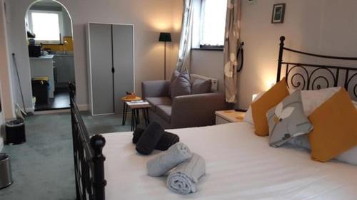 Whitland Apartment | Eden House Retreat