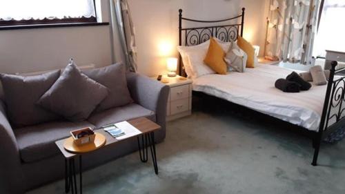Whitland Apartment | Eden House Retreat