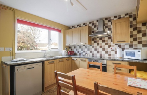 Saint John's Town of Dalry Cottage | EDGE HILL, pet friendly, with open fire in St. John's Town Of Dalry