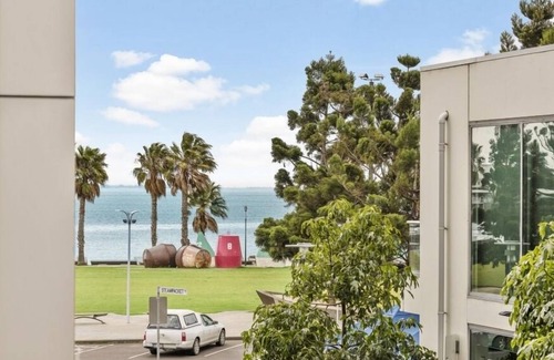 Geelong Apartment | Edgewater 208