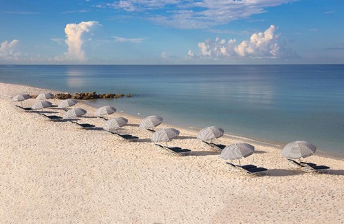 Moorings Hotel | Edgewater Beach Hotel