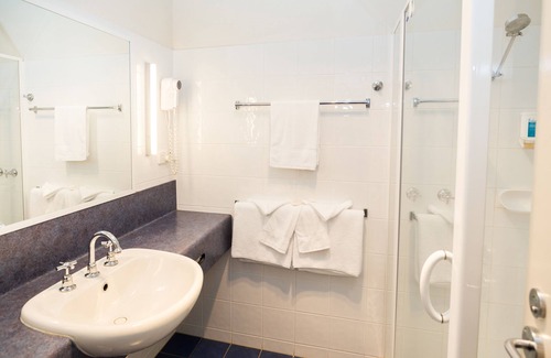 East Devonport Hotel | Edgewater Hotel