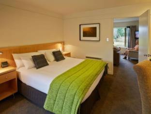 Wanaka Hotel | Edgewater Hotel