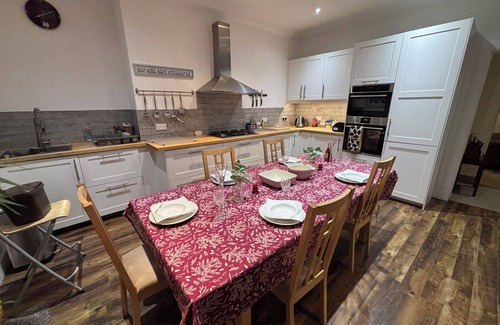 Burntisland House | Edinburgh Festival Base - Seaside